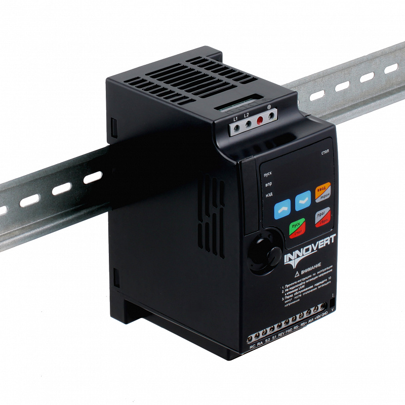 Преобразователь частоты INNOVERT ISD mini plus ISD751M21E, 220В, 0,75кВт, 5А